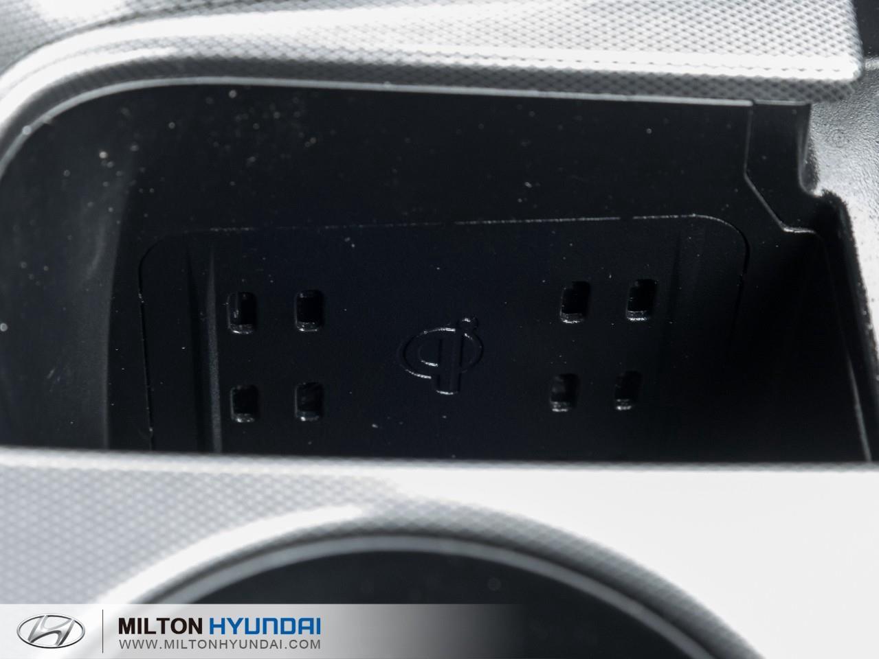 2022 Hyundai Santa Fe Ultimate Calligraphy 4dr All-Wheel Drive Photo