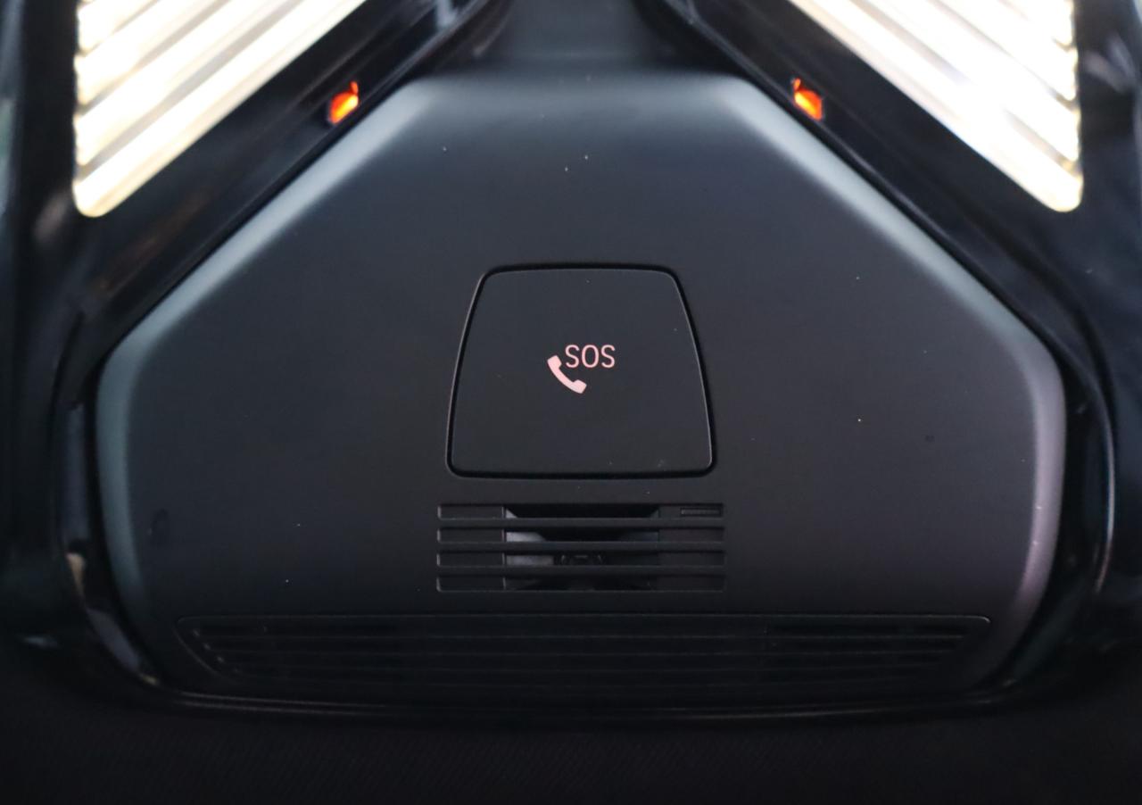 2020 BMW 330 i xDrive 4dr All-Wheel Drive Sedan Photo