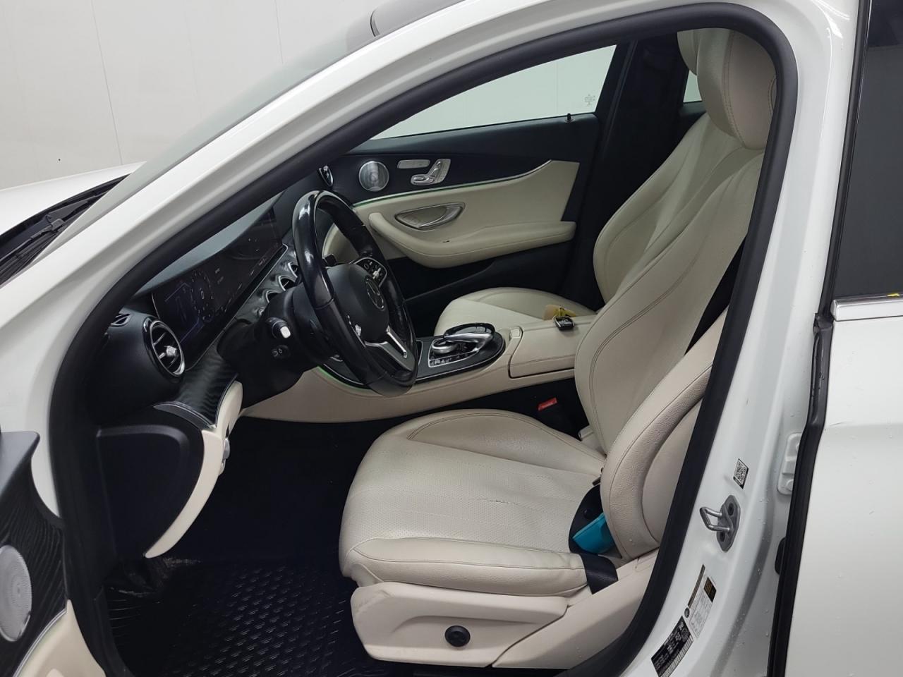 2020 Mercedes-Benz E-Class No Accident l 4Matic l Ambient Light l AMG l Photo