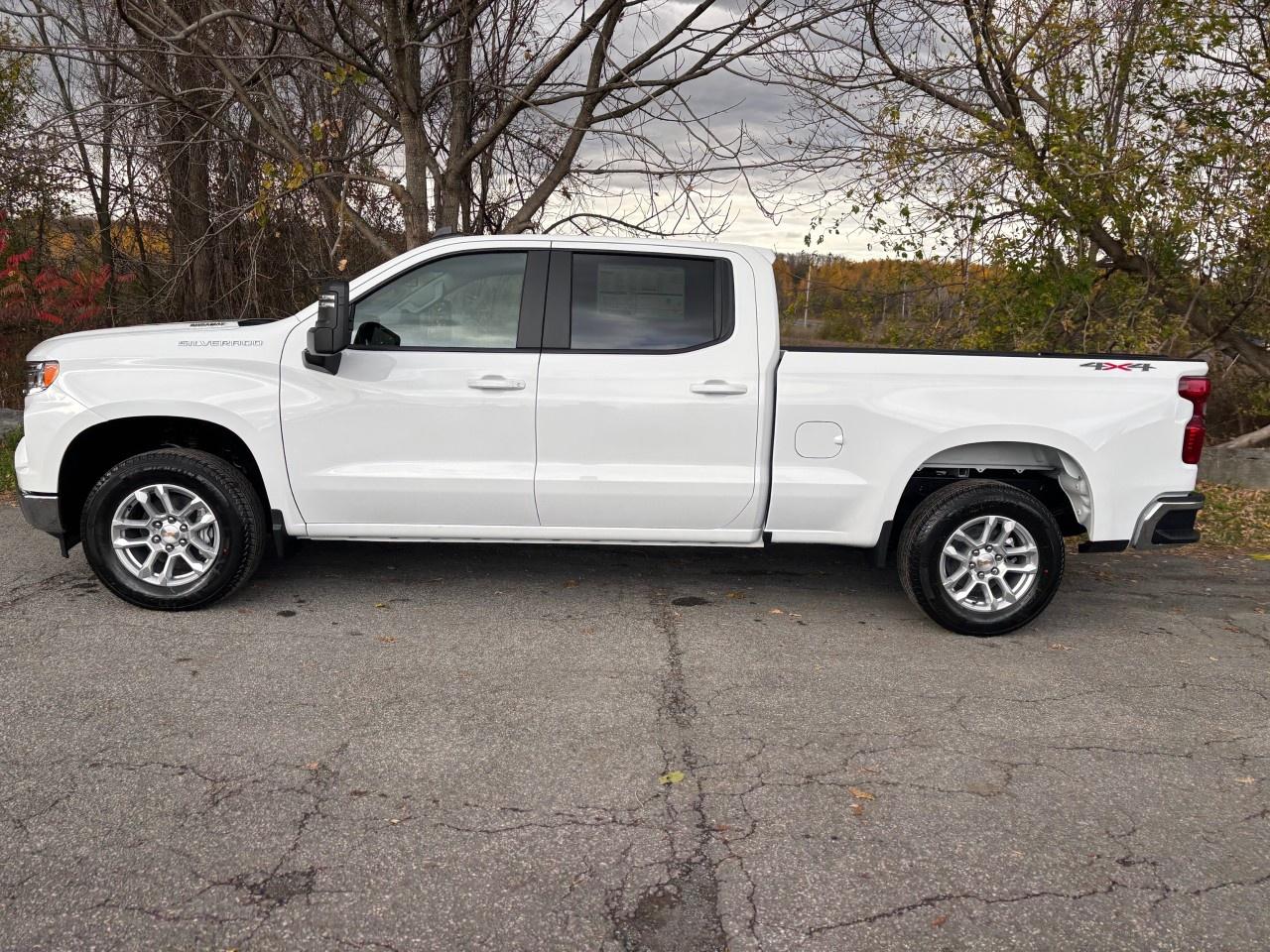 2026 Chevrolet Silverado 1500 Crew Cab Standard Box 4-Wheel Drive LT Photo