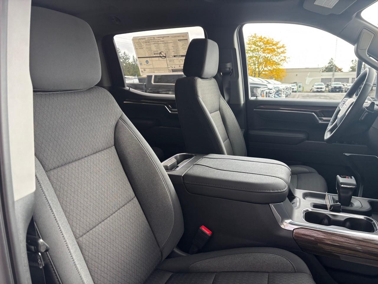 2026 Chevrolet Silverado 1500 Crew Cab Standard Box 4-Wheel Drive LT Photo