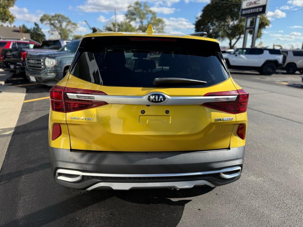 2021 Kia Seltos SX Turbo 4dr All-Wheel Drive Photo