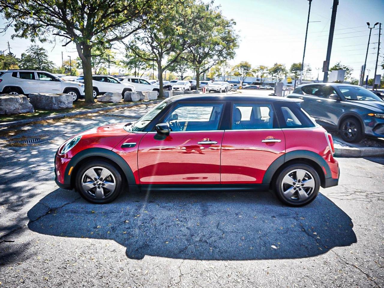 2024 MINI 5 Door  Photo