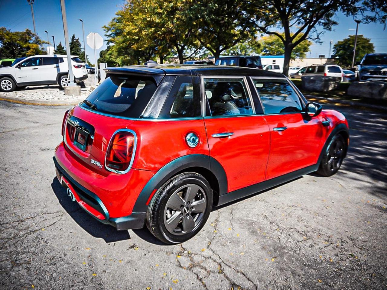 2024 MINI 5 Door  Photo