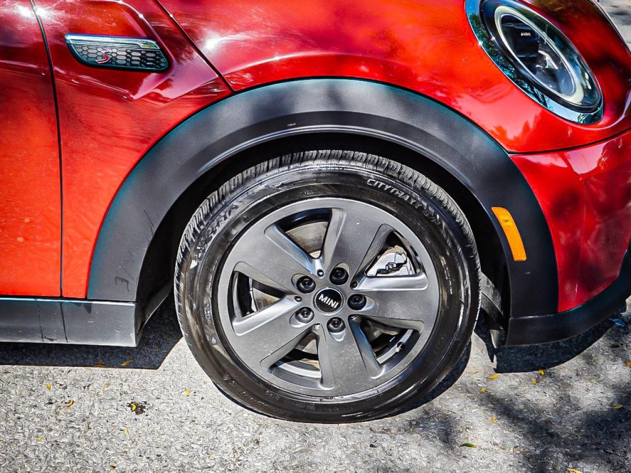 2024 MINI 5 Door  Photo