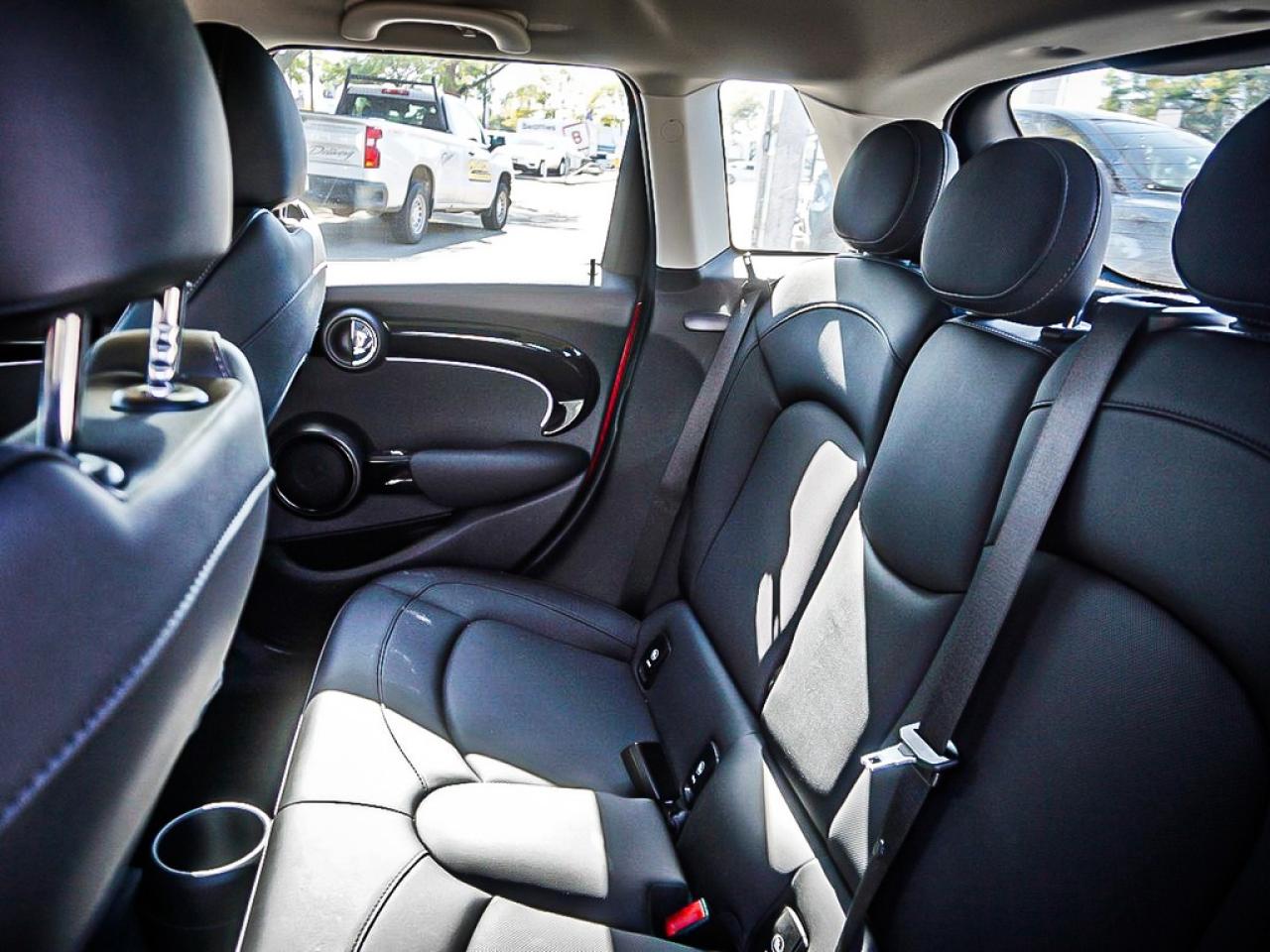 2024 MINI 5 Door  Photo