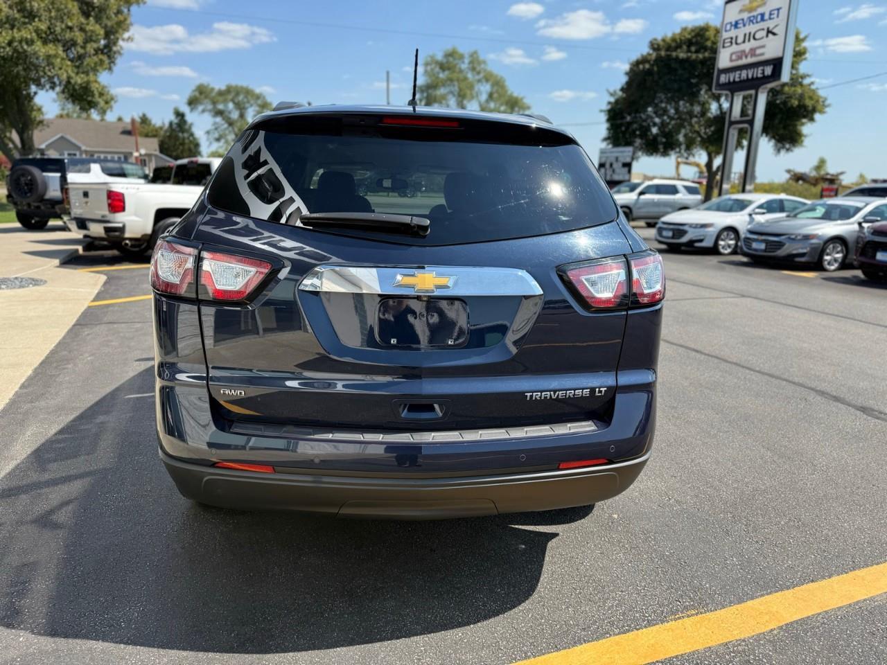 2015 Chevrolet Traverse LT 1LT All-Wheel Drive Photo