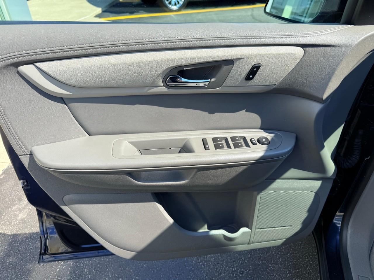 2015 Chevrolet Traverse LT 1LT All-Wheel Drive Photo