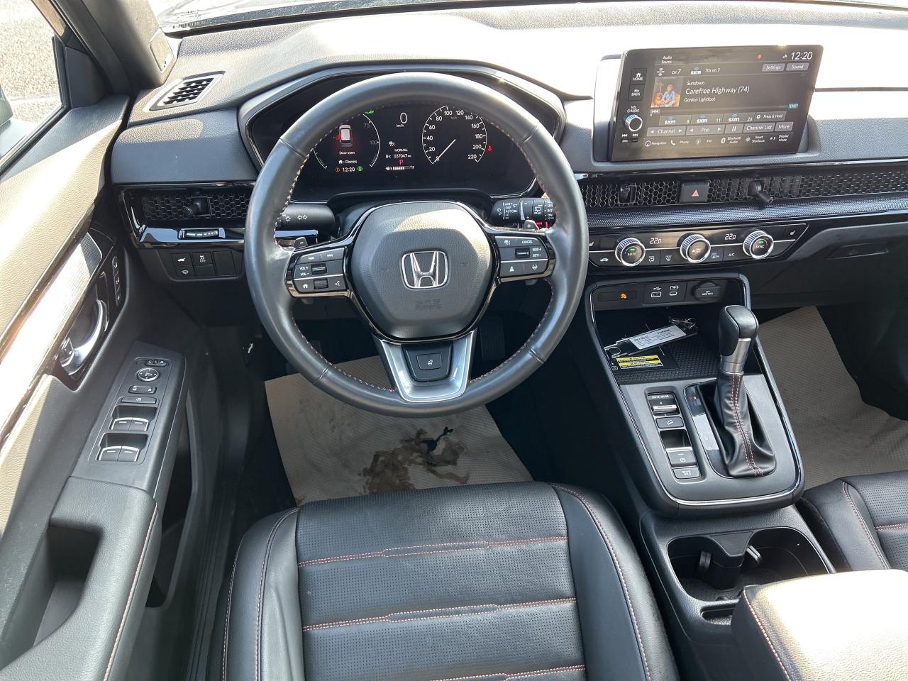 2024 Honda CR-V Hybrid Touring Leather  Navigation  Sunroof  CarPlay Photo