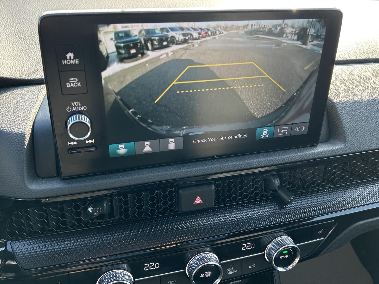 2024 Honda CR-V Hybrid Touring Leather  Navigation  Sunroof  CarPlay Photo