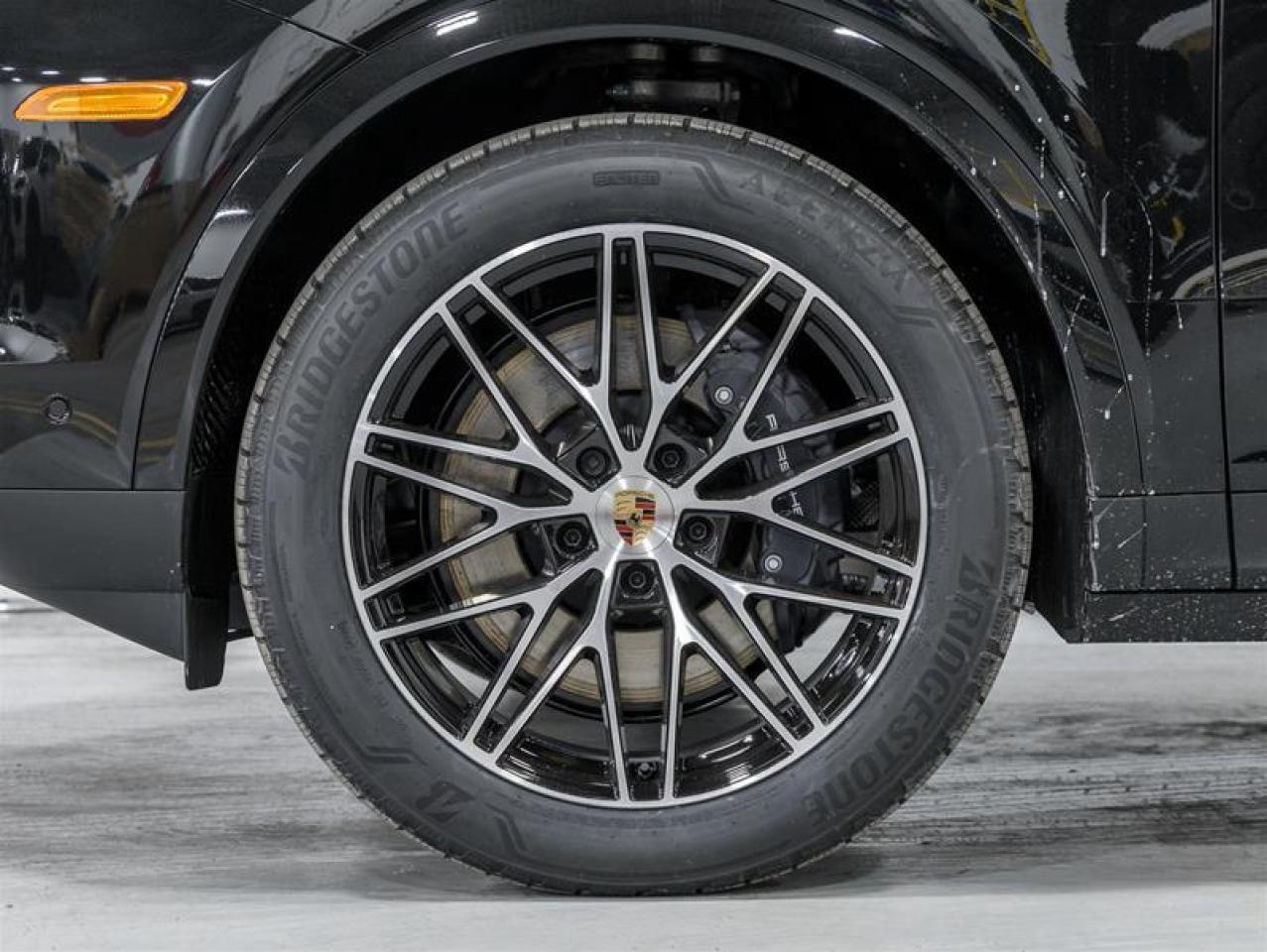 2025 Porsche Cayenne  Photo