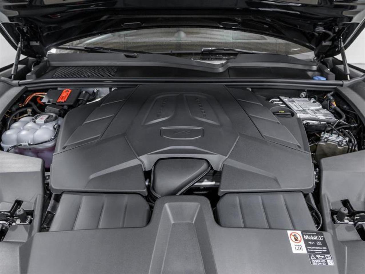 2025 Porsche Cayenne  Photo