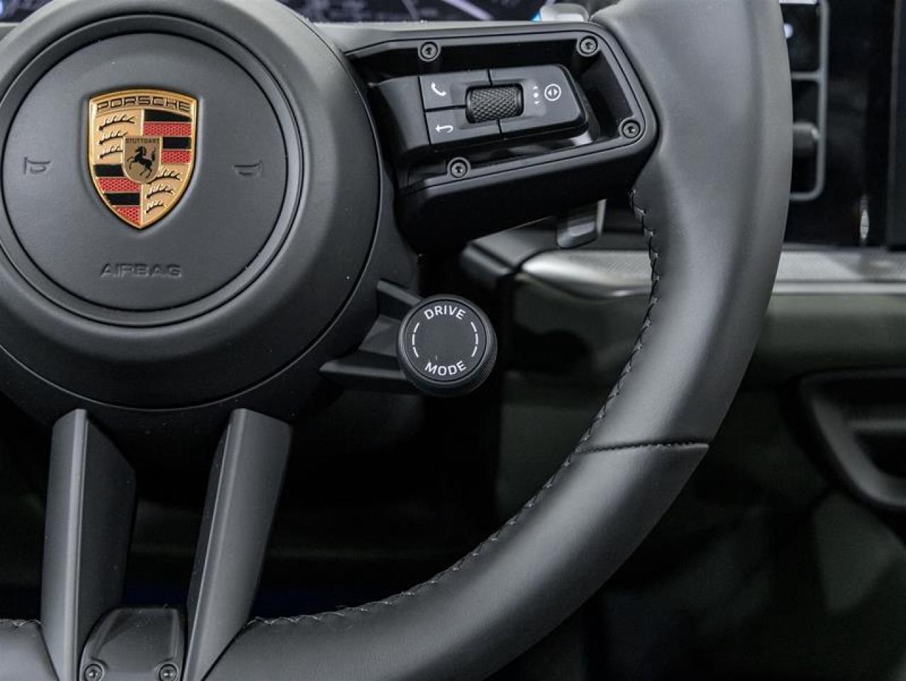 2025 Porsche Cayenne  Photo