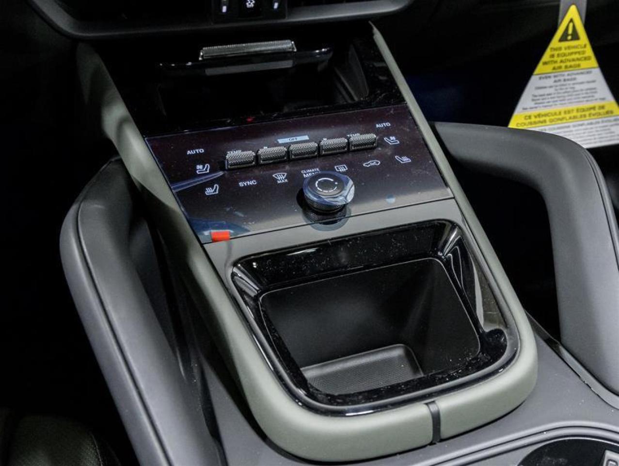 2025 Porsche Cayenne  Photo