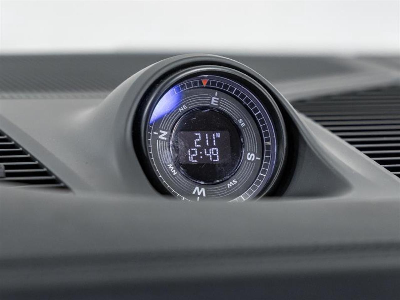 2025 Porsche Cayenne  Photo