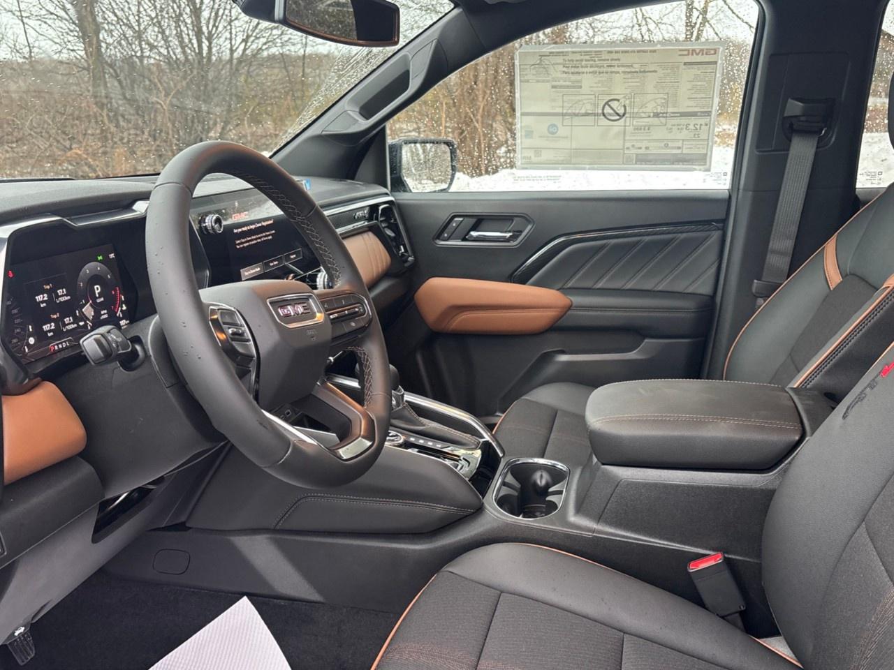 2026 GMC Canyon Crew Cab Short Box 4-Wheel Drive AT4 Photo