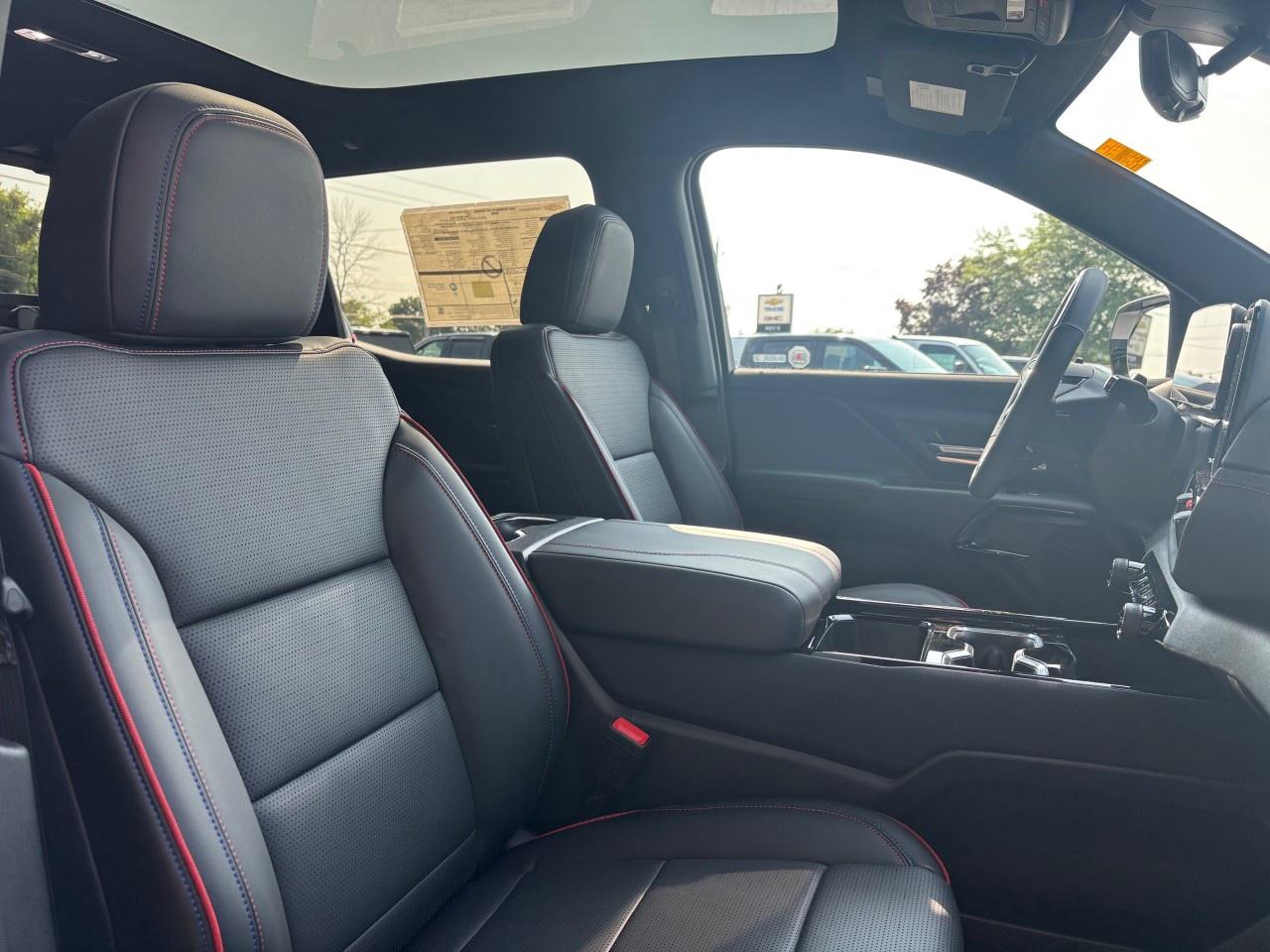 2025 Chevrolet Silverado EV e4WD Crew Cab Extended Range RST Photo