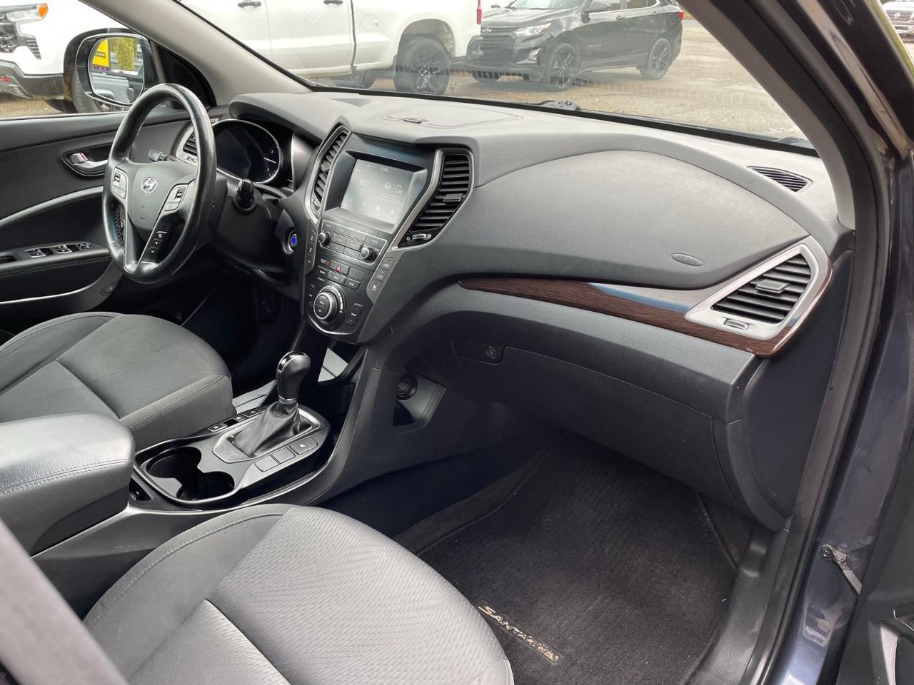 2019 Hyundai Santa Fe XL Preferred (A6) 4dr All-Wheel Drive Photo