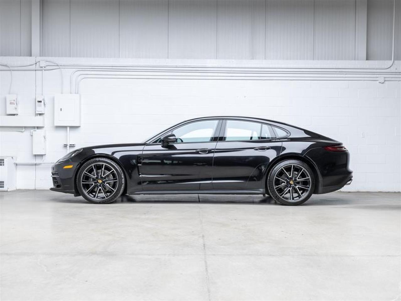 2020 Porsche Panamera  Photo4