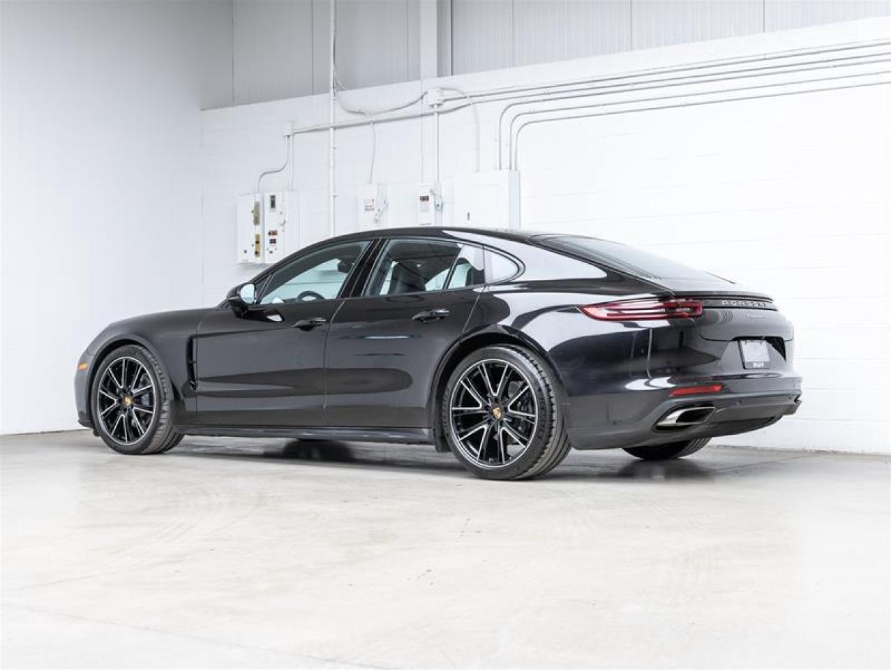 2020 Porsche Panamera  Photo