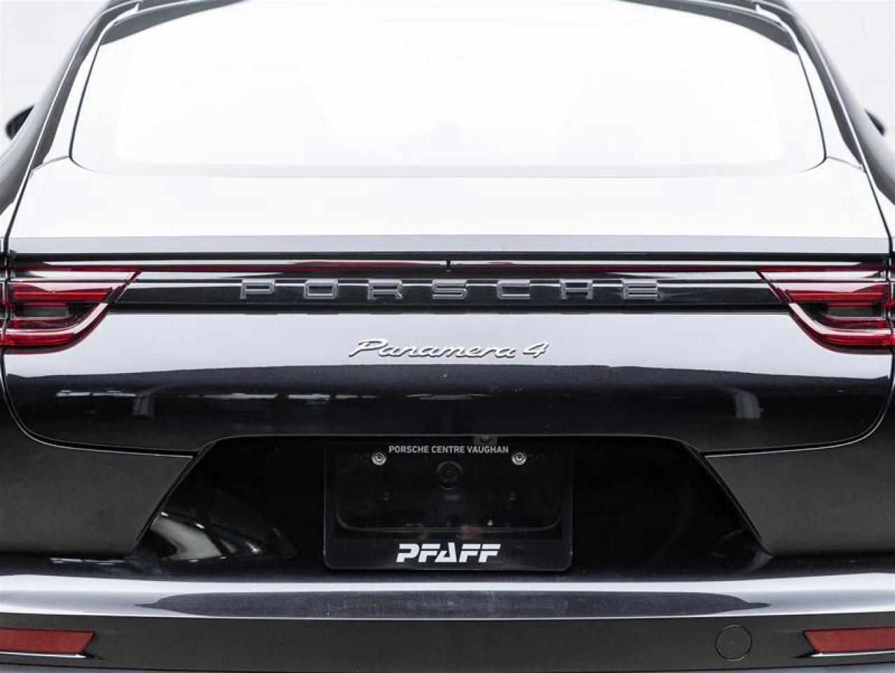 2020 Porsche Panamera  Photo