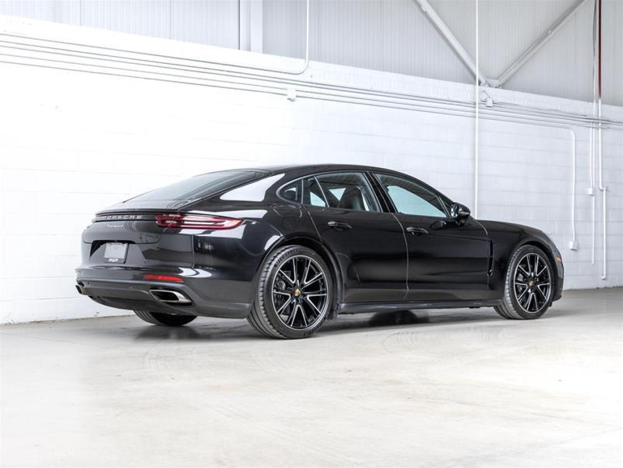 2020 Porsche Panamera  Photo