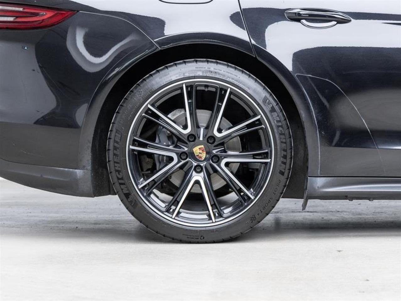 2020 Porsche Panamera  Photo