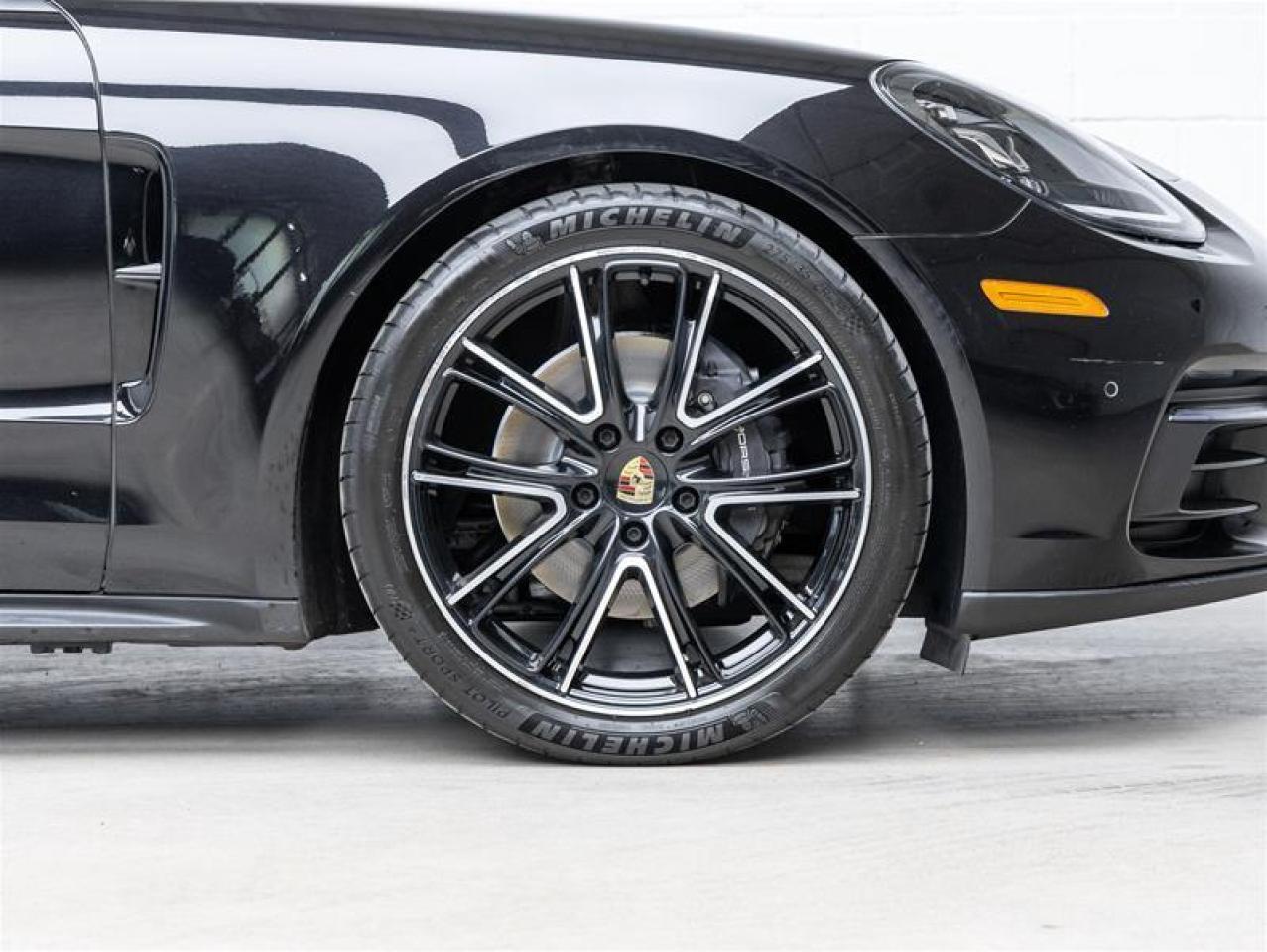 2020 Porsche Panamera  Photo