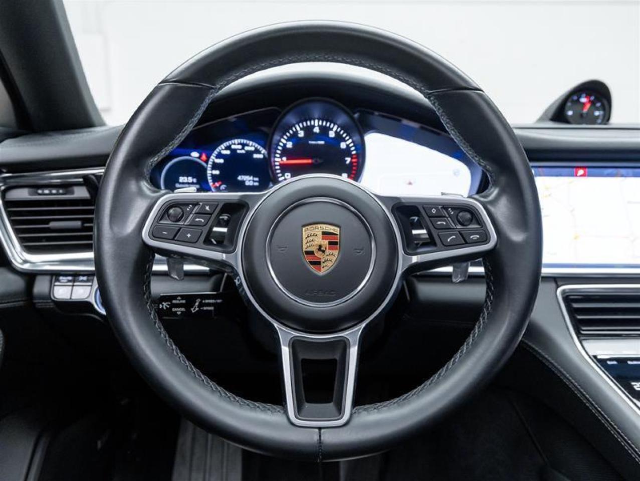 2020 Porsche Panamera  Photo