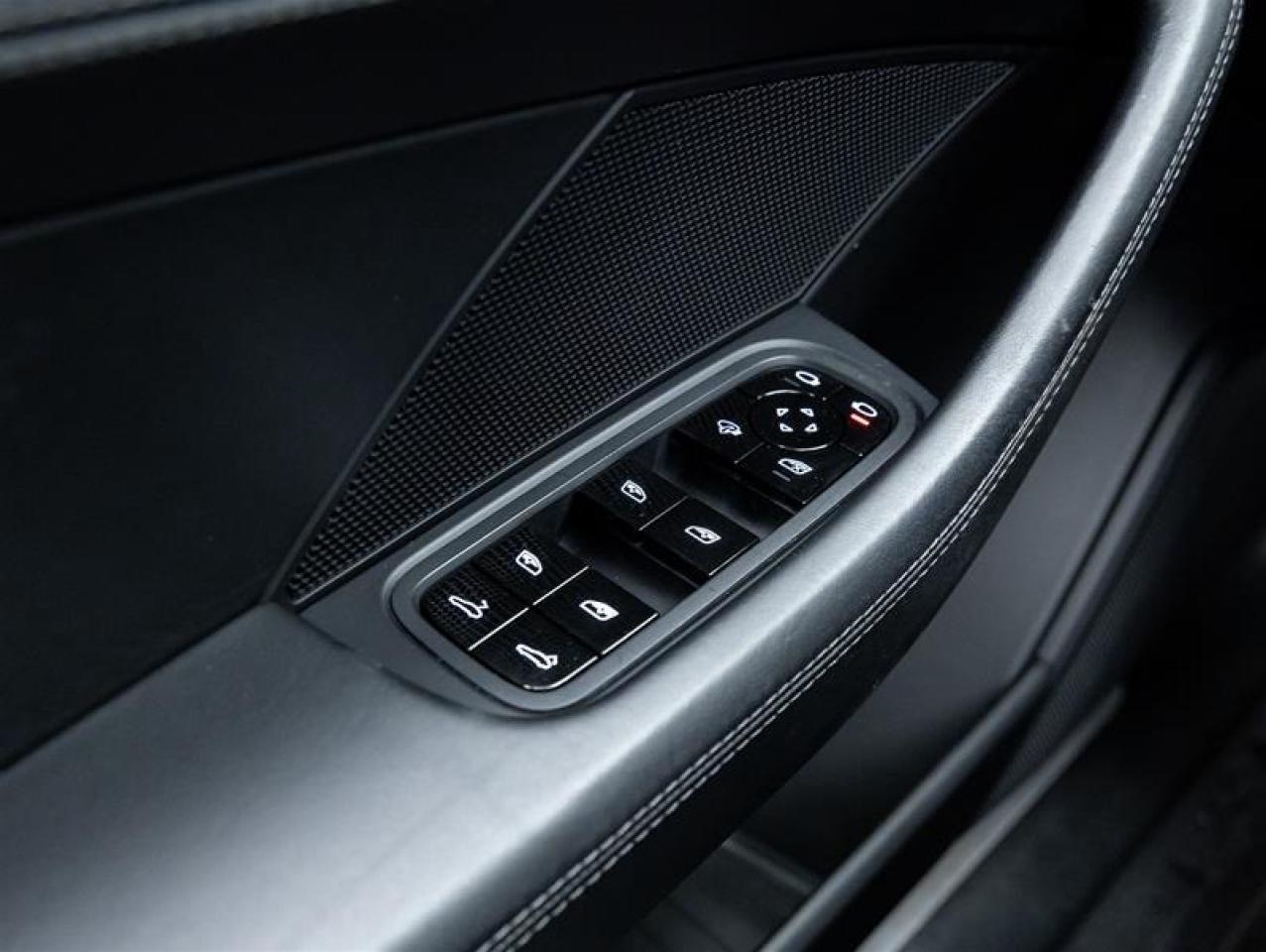 2020 Porsche Panamera  Photo