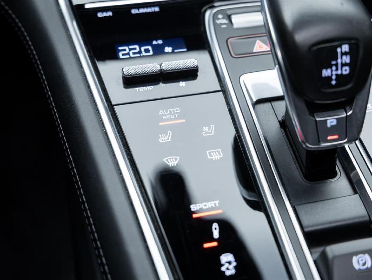 2020 Porsche Panamera  Photo