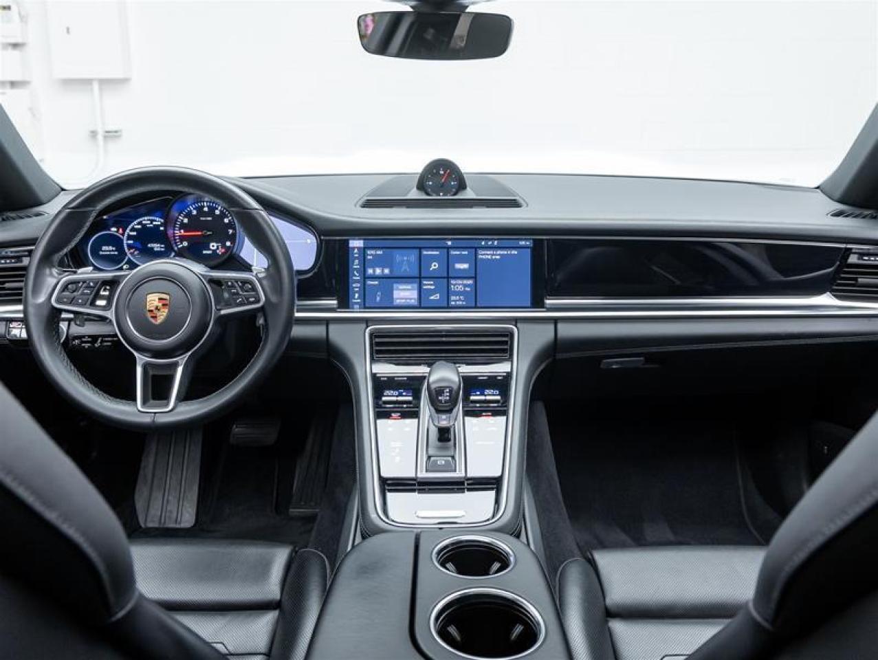 2020 Porsche Panamera  Photo