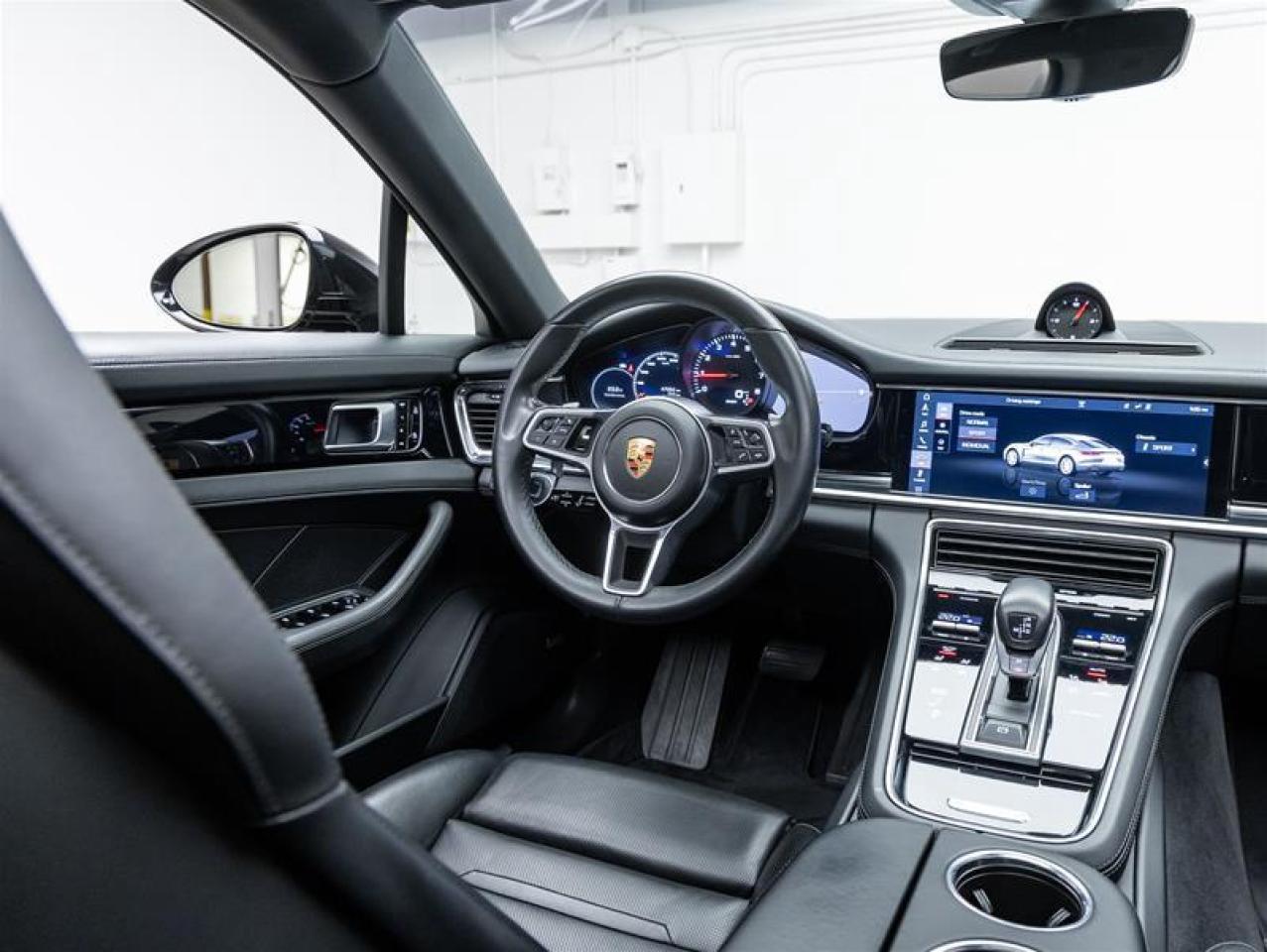 2020 Porsche Panamera  Photo