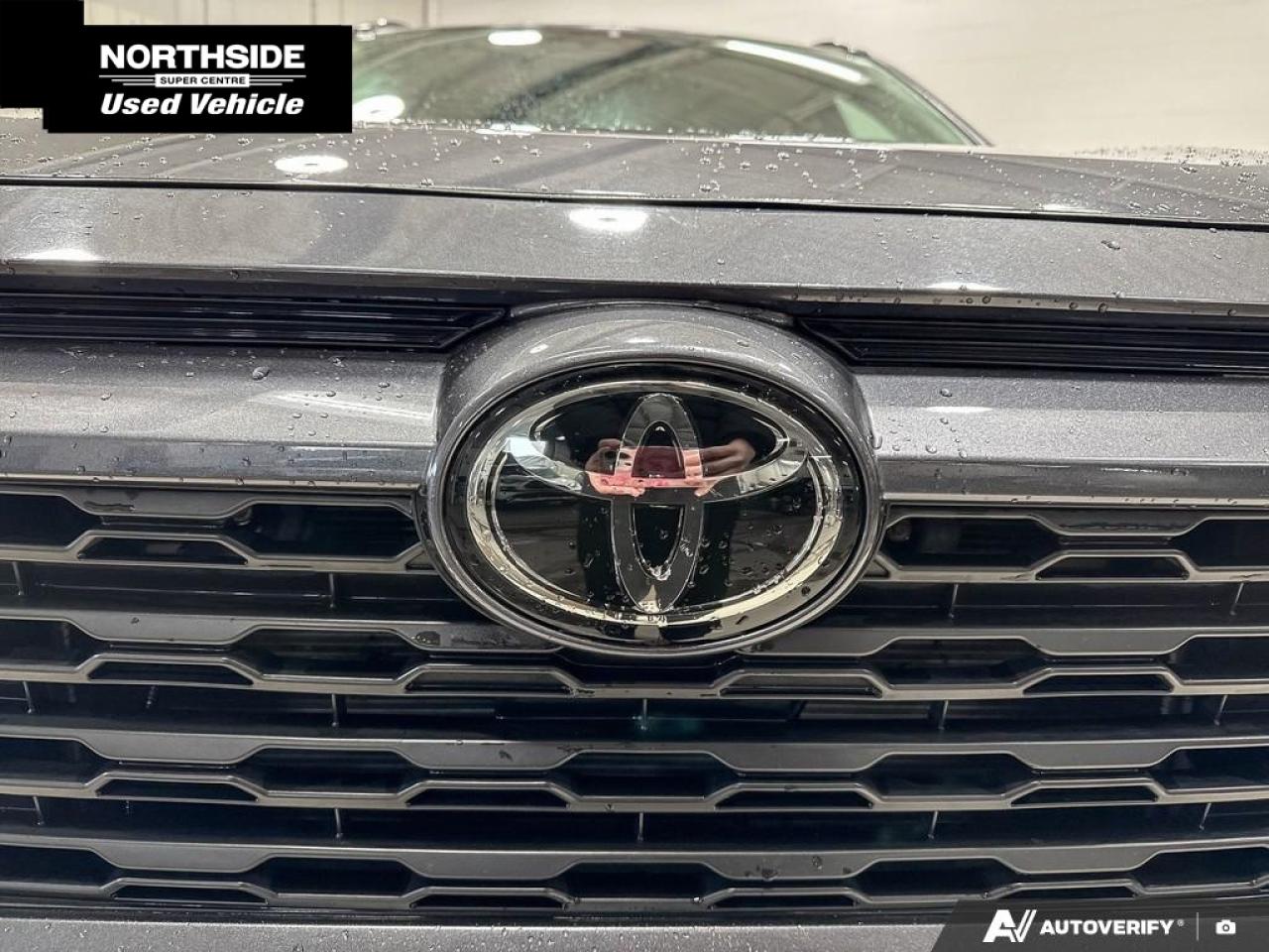 2023 Toyota RAV4 XLE 4dr All-wheel Drive Photo