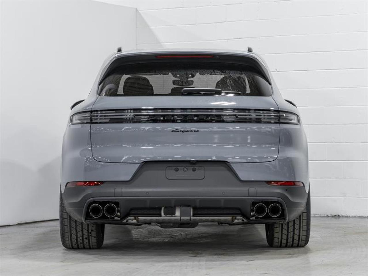 2025 Porsche Cayenne  Photo
