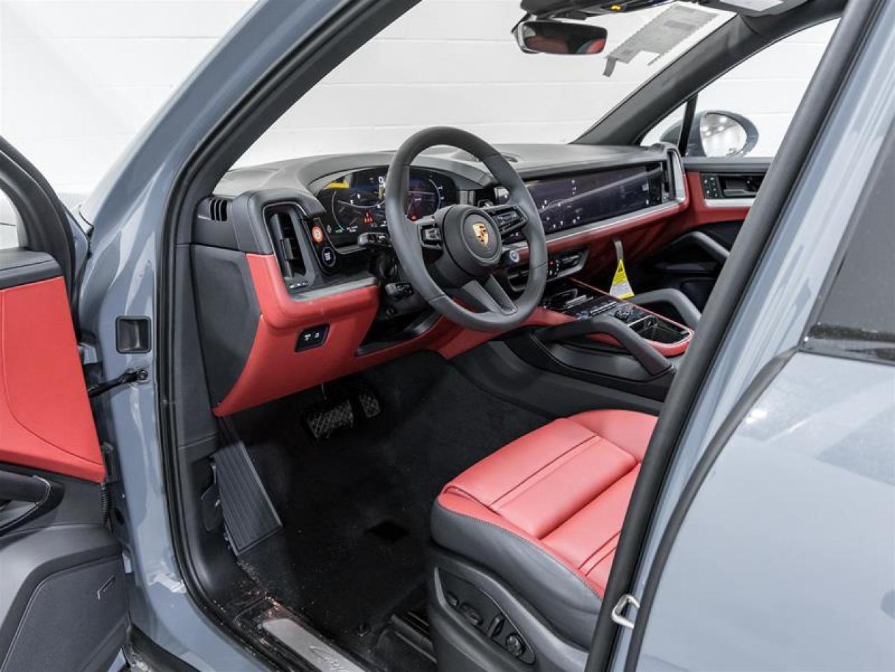 2025 Porsche Cayenne  Photo