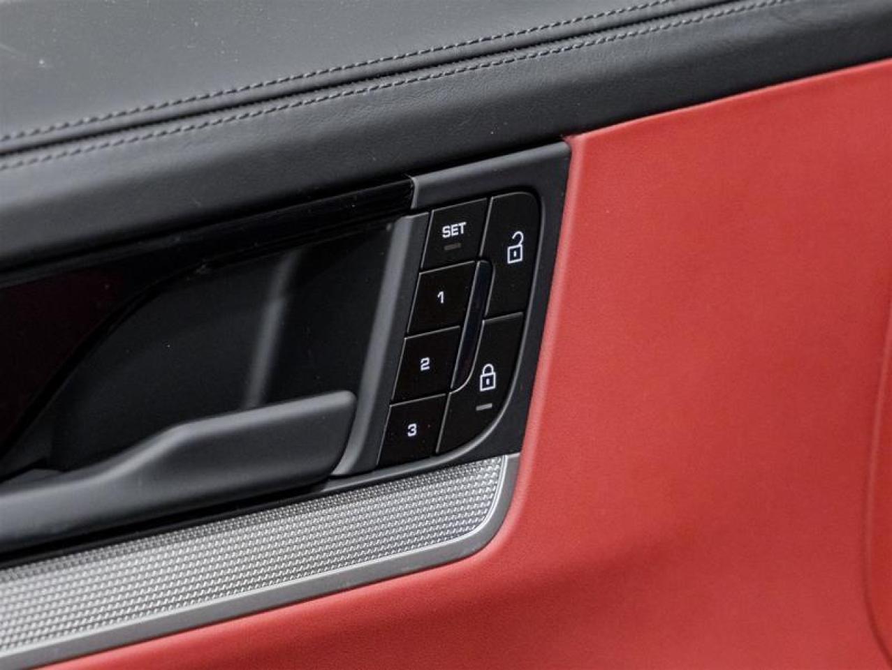 2025 Porsche Cayenne  Photo