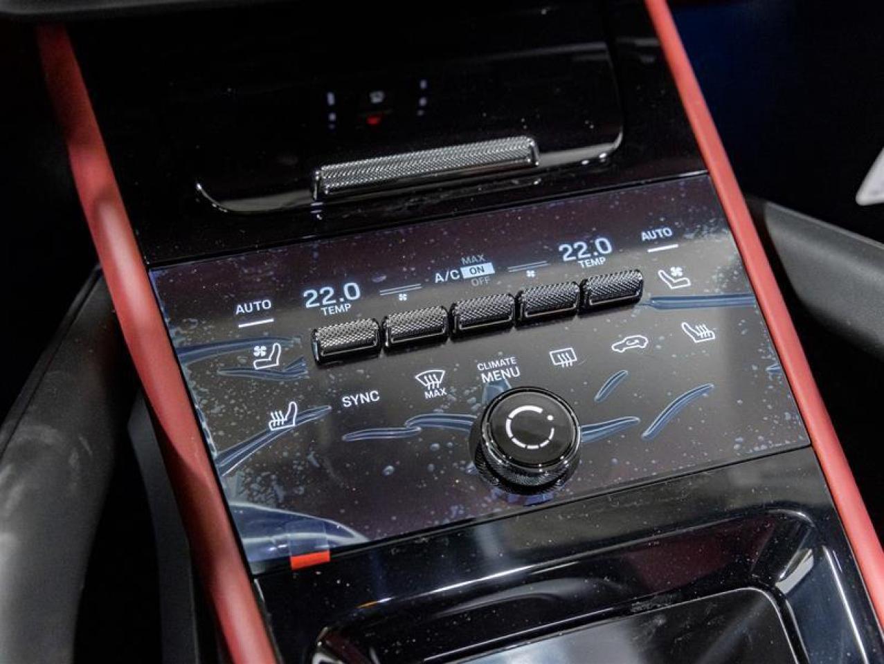 2025 Porsche Cayenne  Photo