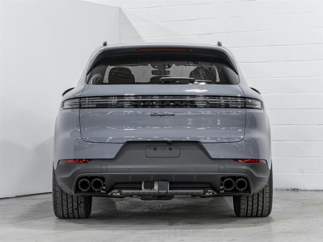 2025 Porsche Cayenne  Photo