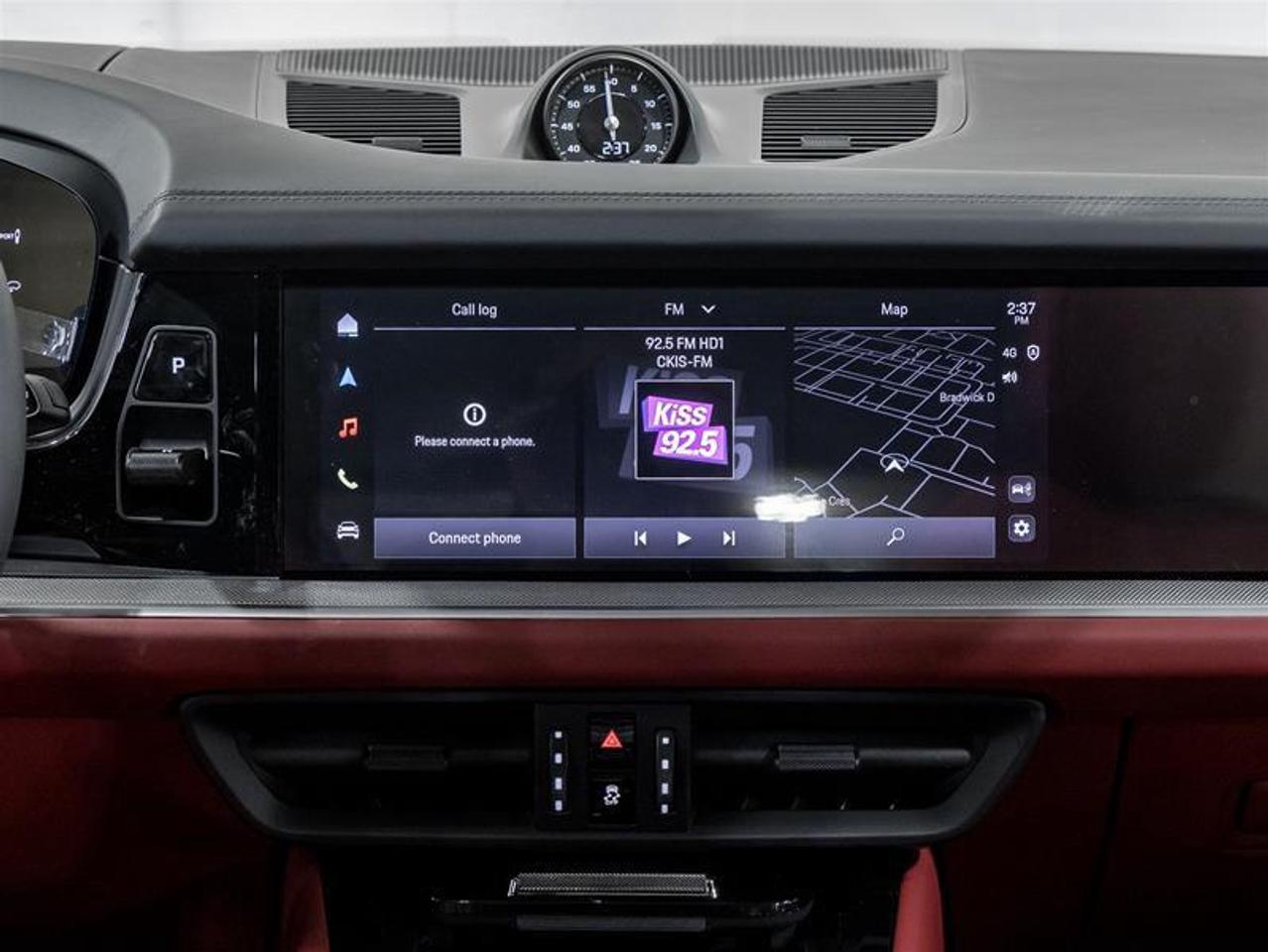 2025 Porsche Cayenne  Photo