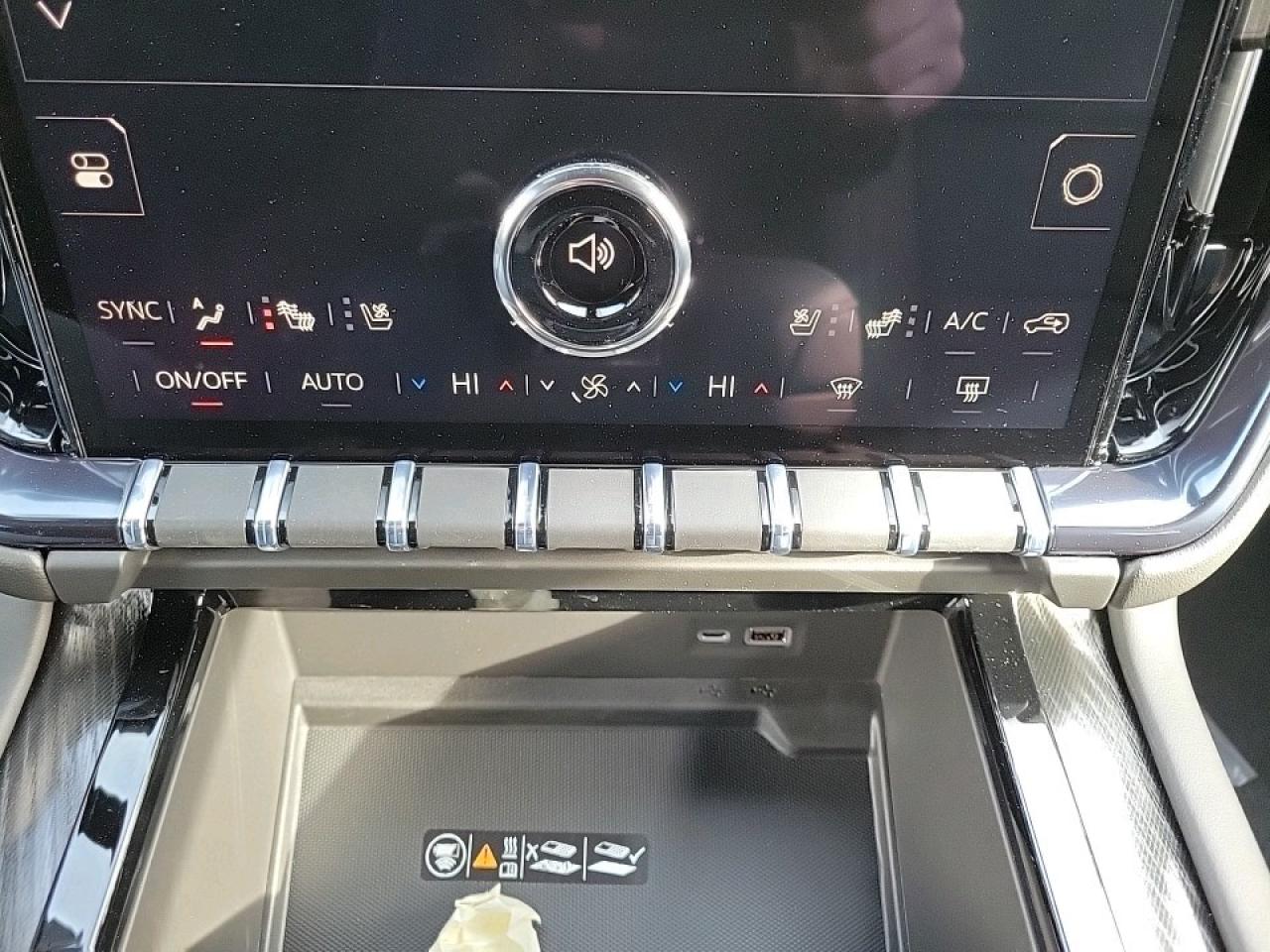 2026 GMC Yukon AT4 4dr 4x4 Photo