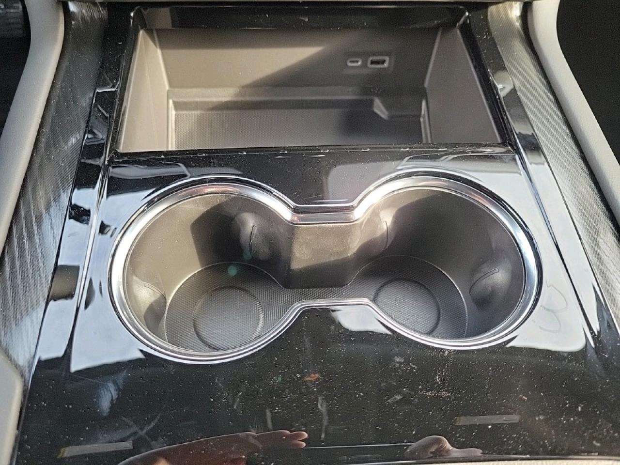 2026 GMC Yukon AT4 4dr 4x4 Photo