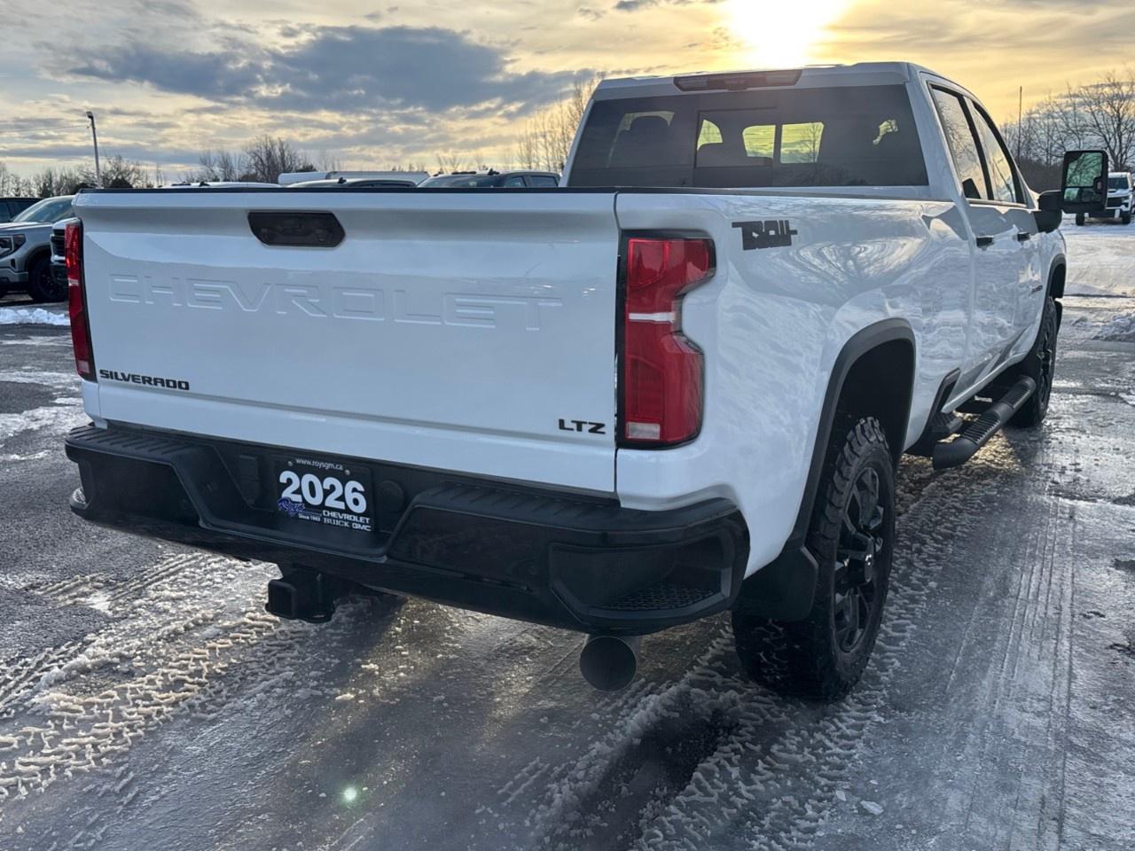 2026 Chevrolet Silverado 3500HD 4WD Crew Cab Long Box LTZ Photo4