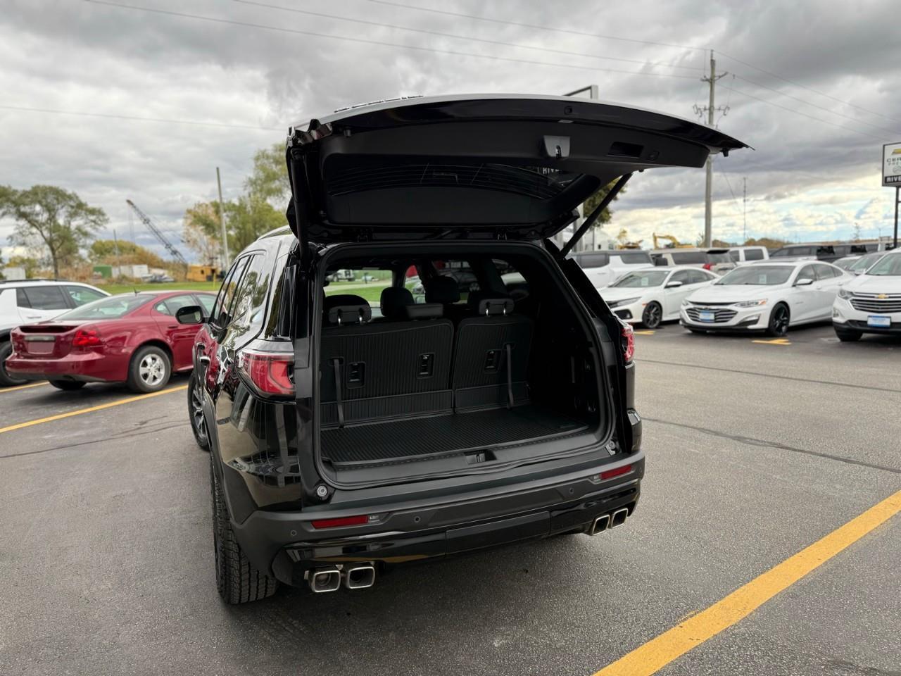 2026 GMC Acadia AT4 4dr All-Wheel Drive Photo