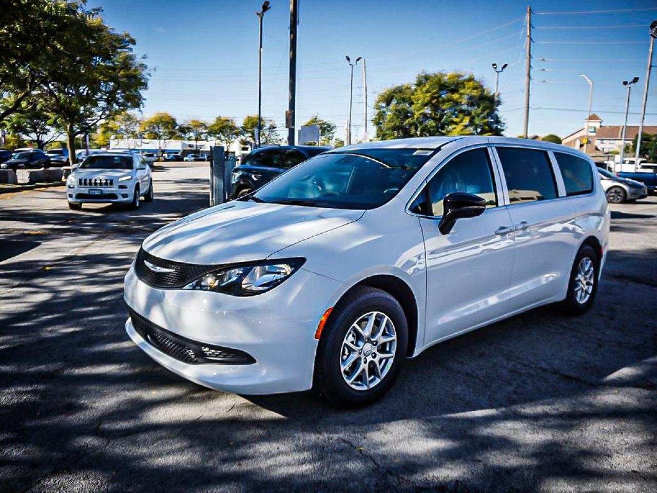 2026 Chrysler Grand Caravan  Photo4