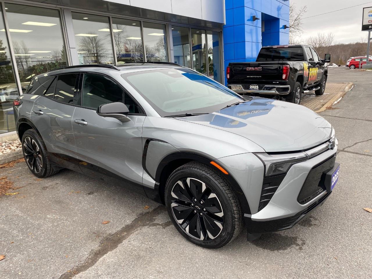 2025 Chevrolet Blazer EV RS AWD Photo4