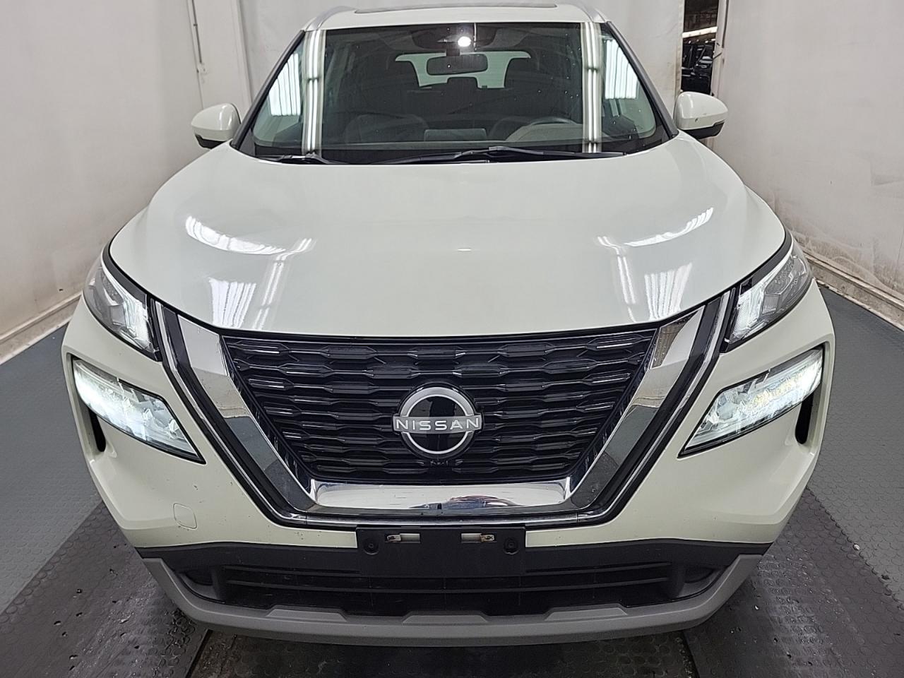 2023 Nissan Rogue No Accident l SV l Moonroof l AWD l 1.5L l 4Cyl Photo4