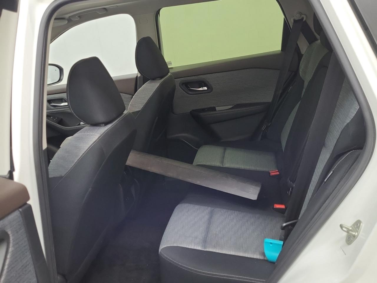 2023 Nissan Rogue No Accident l SV l Moonroof l AWD l 1.5L l 4Cyl Photo