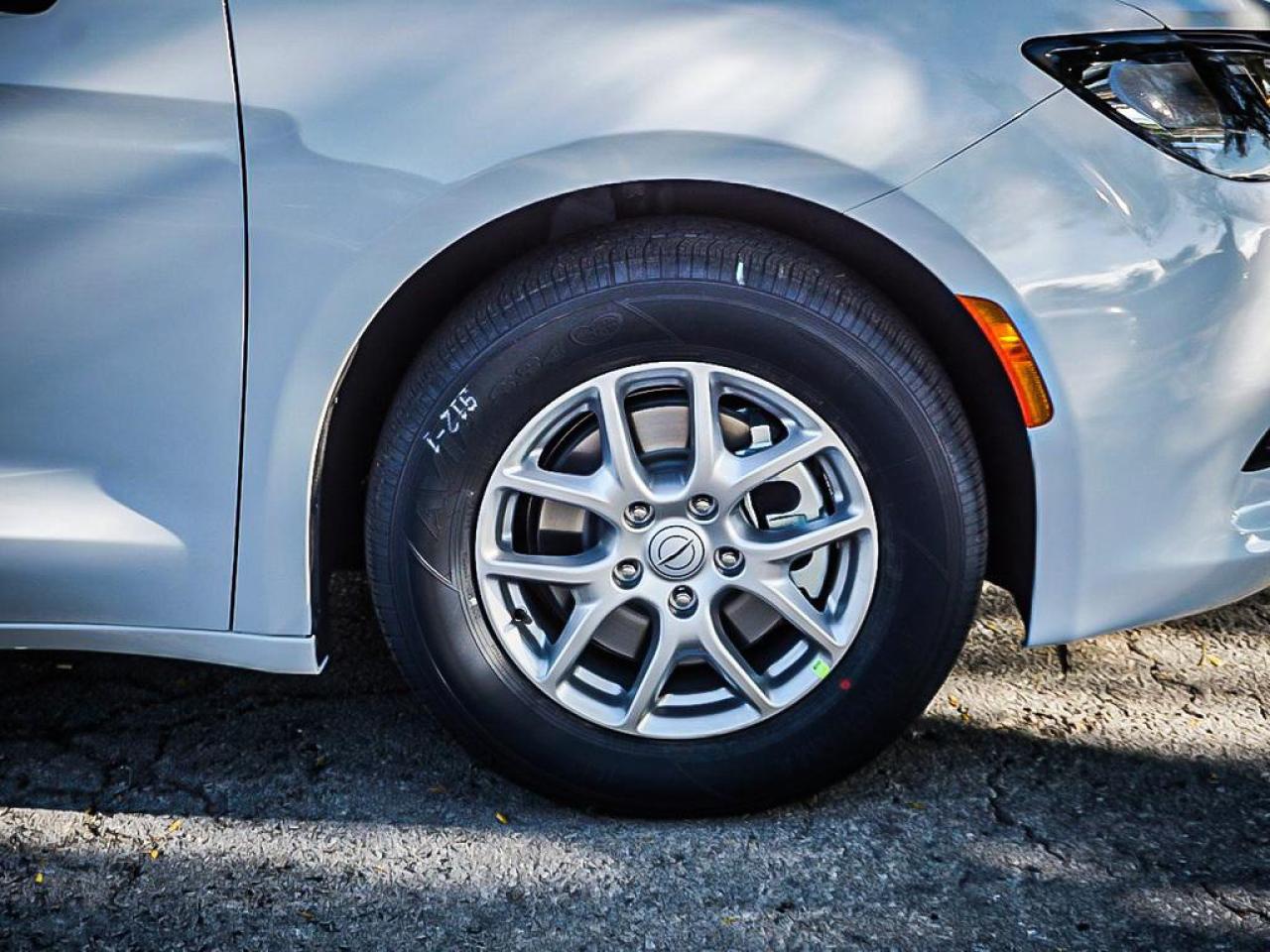 2026 Chrysler Grand Caravan  Photo