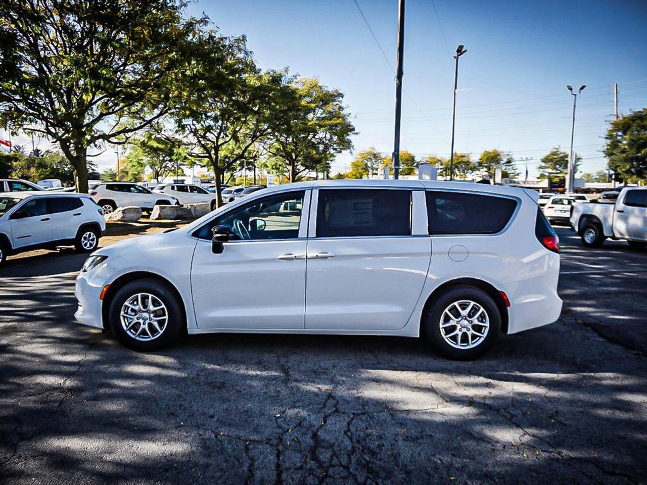 2026 Chrysler Grand Caravan  Photo